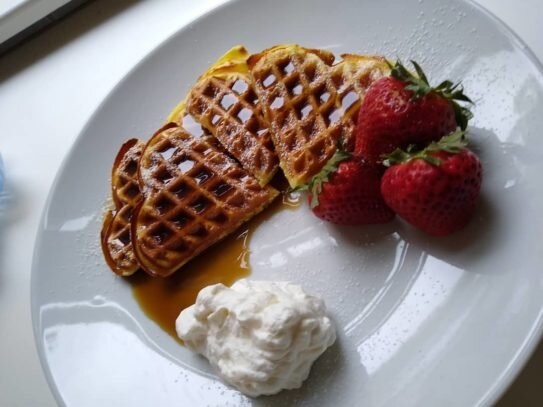 waffles and strawberry