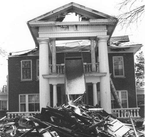 Facade of 506 S Oakland after the devistation of the fire.