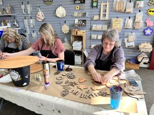 Women crafting at Whimsical pARTy